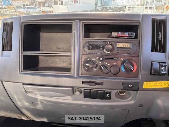 Isuzu FORWARD 2020-05 4109630-27