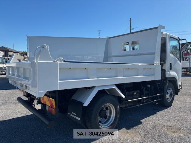 Isuzu FORWARD 2020-05 4109630-2