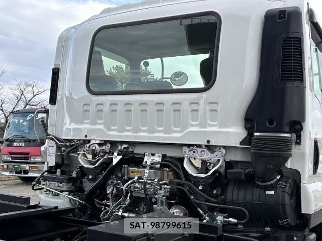 Isuzu FORWARD 2025-04 4109605-15