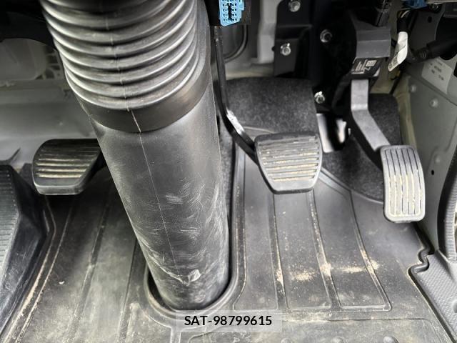 Isuzu FORWARD 2025-04 4109605-23