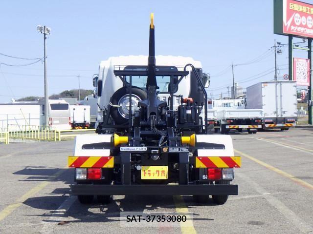 Isuzu FORWARD 2023-10 4240945-5