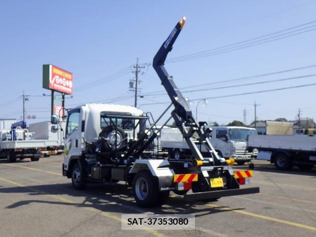 Isuzu FORWARD 2023-10 4240945-6