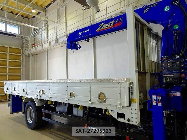 Isuzu FORWARD 2023-08 4324189-20