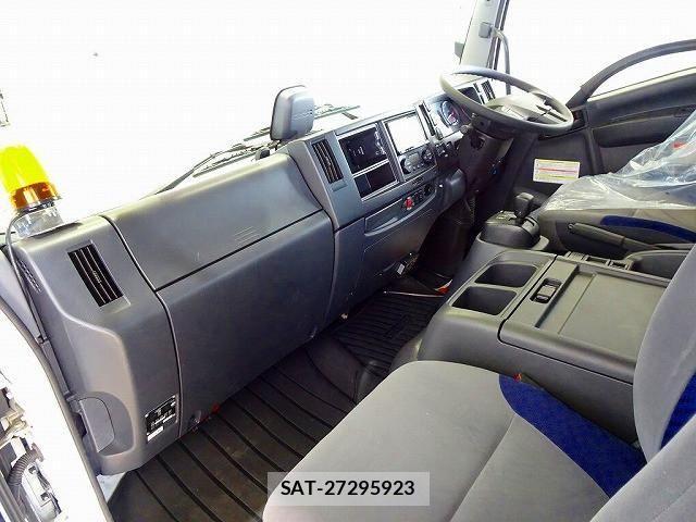 Isuzu FORWARD 2023-08 4324189-7