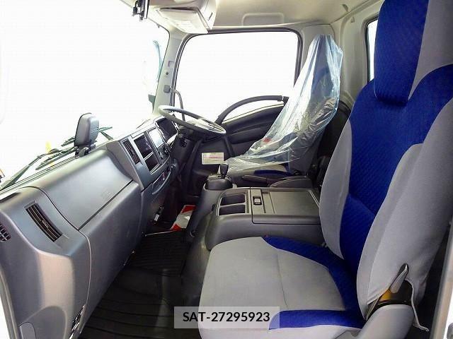 Isuzu FORWARD 2023-08 4324189-8