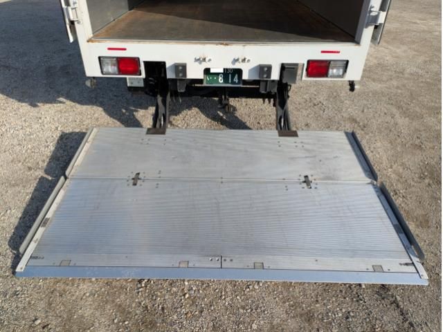 Isuzu FORWARD 2023-06 4384499-12