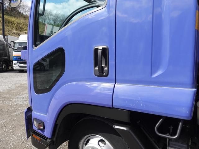 Isuzu FORWARD 2014-01 4384510-10