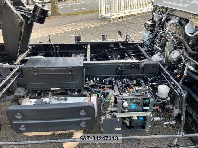Isuzu FORWARD 2023-02 4420763-13