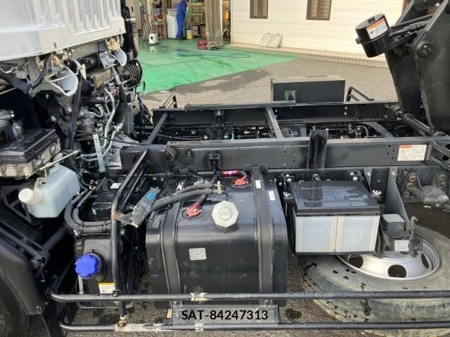 Isuzu FORWARD 2023-02 4420763-14