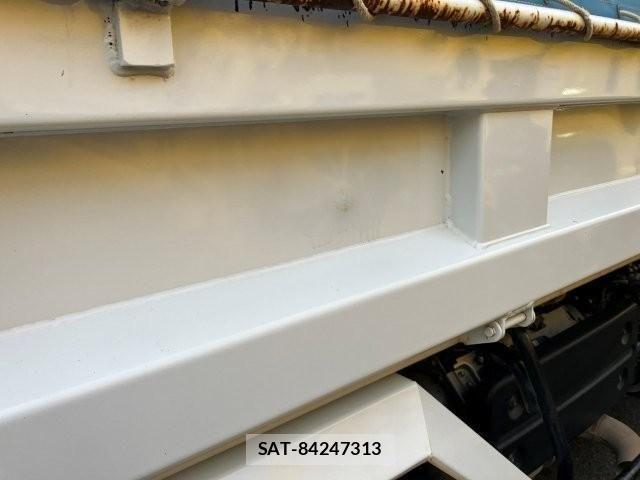 Isuzu FORWARD 2023-02 4420763-22