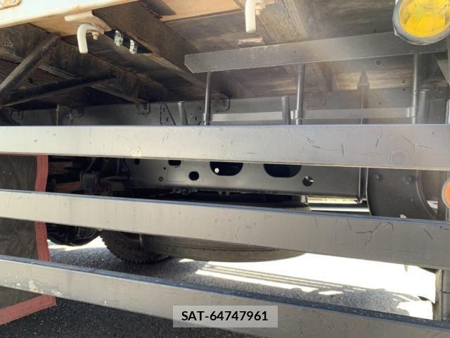 Isuzu FORWARD 2012-03 4592511-18