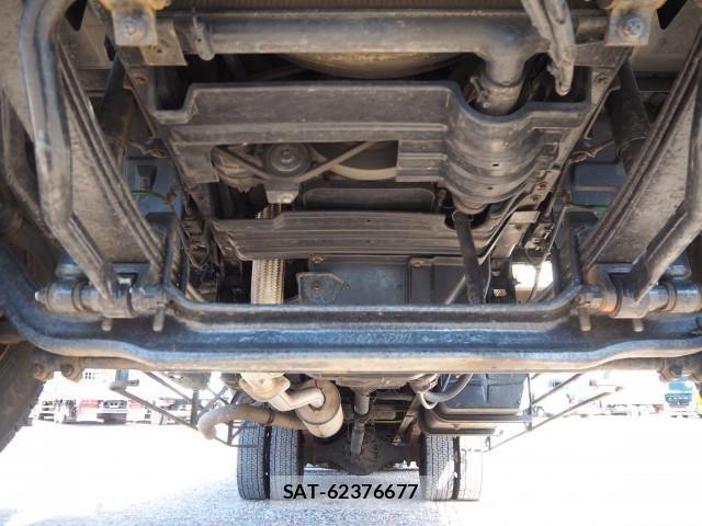Isuzu FORWARD 2003-08 4592526-8