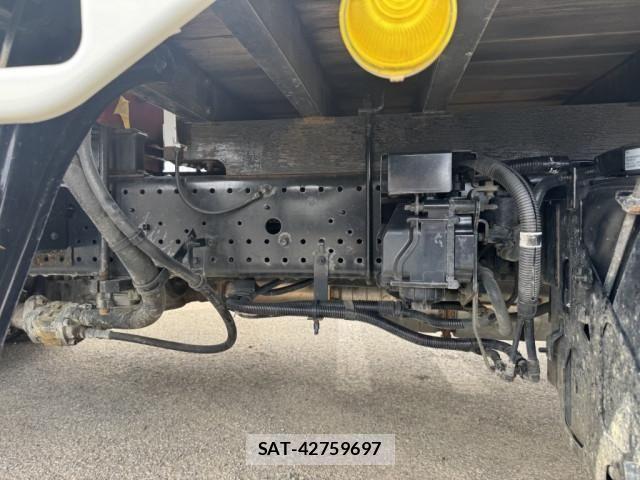 Isuzu FORWARD 2019-10 4638992-23