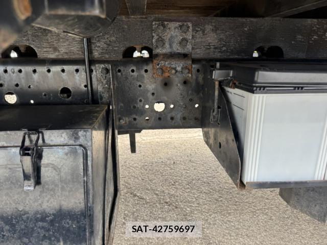 Isuzu FORWARD 2019-10 4638992-26