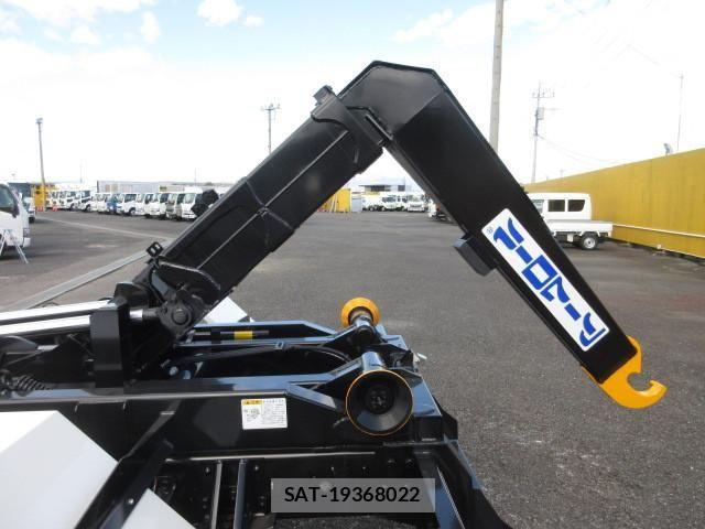 Isuzu FORWARD 2025-01 4638990-19