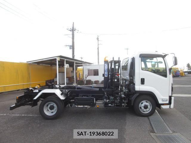 Isuzu FORWARD 2025-01 4638990-5