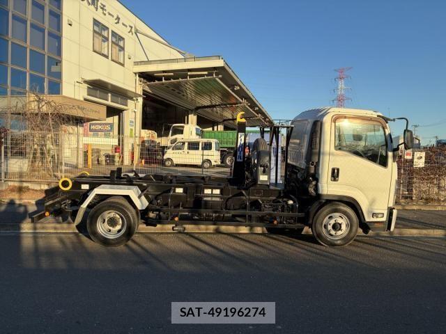 Isuzu FORWARD 2012-04 4638997-2