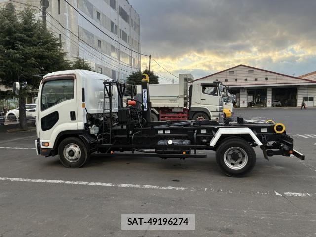 Isuzu FORWARD 2012-04 4638997-8