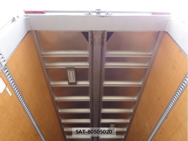 Isuzu FORWARD 2019-03 4942754-5