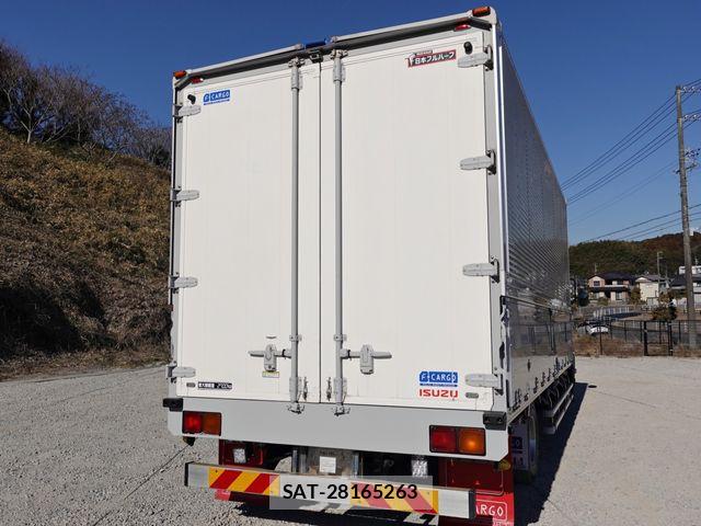 Isuzu FORWARD 2016-08 5868055-2