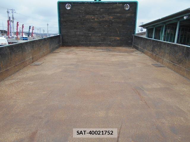 Isuzu FORWARD 2004-05 5868027-9