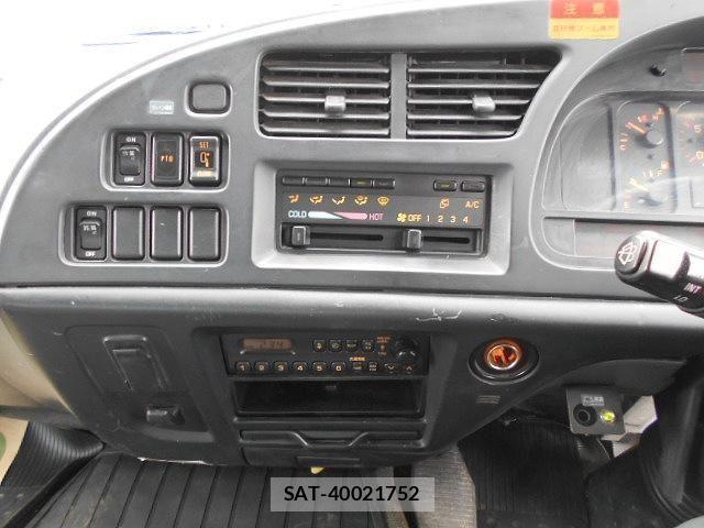 Isuzu FORWARD 2004-05 5868027-12