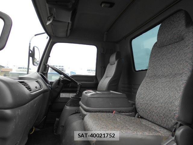 Isuzu FORWARD 2004-05 5868027-13