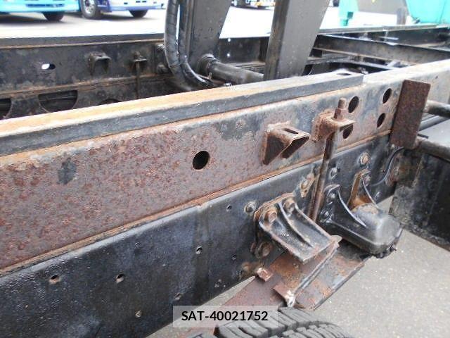 Isuzu FORWARD 2004-05 5868027-17