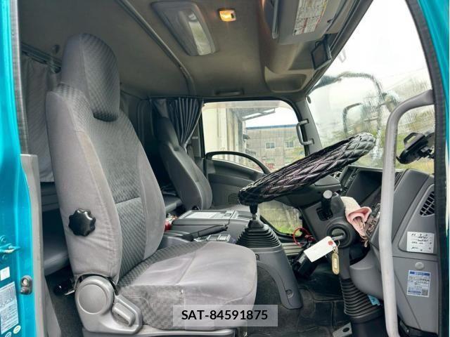 Isuzu FORWARD 2017-01 5868015-17