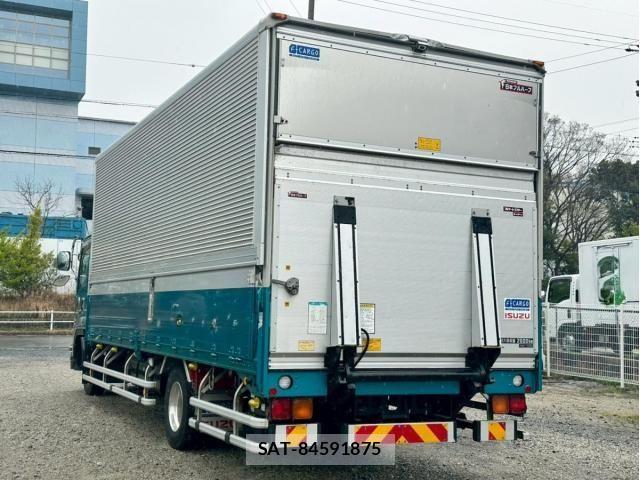 Isuzu FORWARD 2017-01 5868015-3