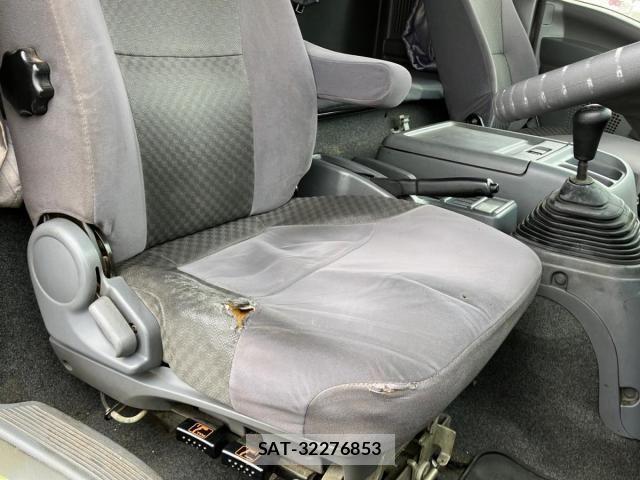 Isuzu FORWARD 2016-03 5868056-20