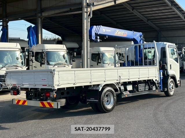 Isuzu FORWARD 2023-06 5867981-2