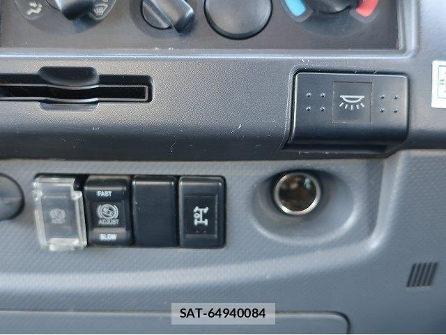 Isuzu FORWARD 2013-03 5868025-20