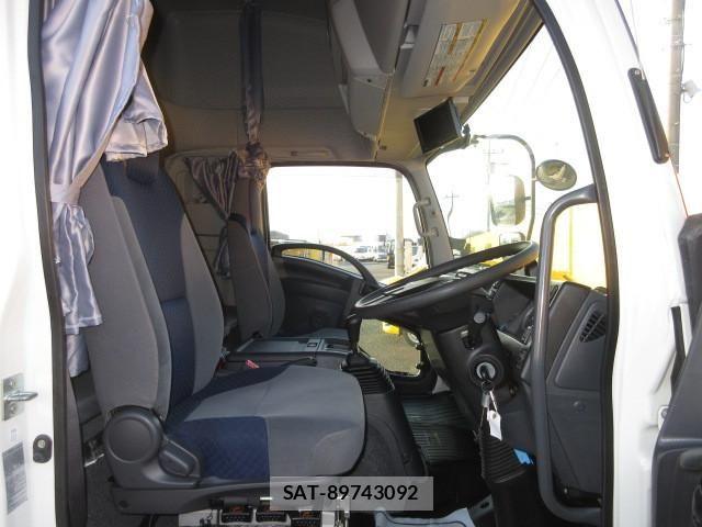 Isuzu FORWARD 2023-05 5867975-12