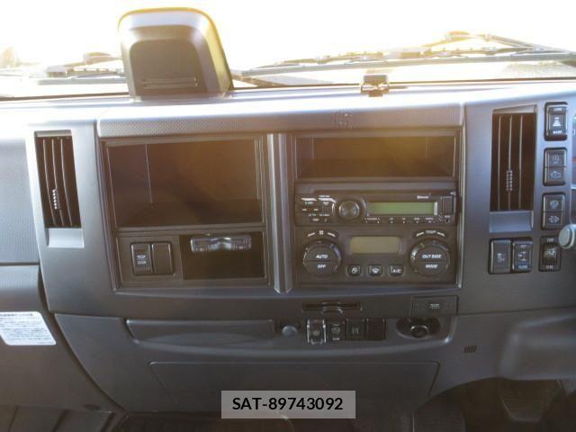 Isuzu FORWARD 2023-05 5867975-17