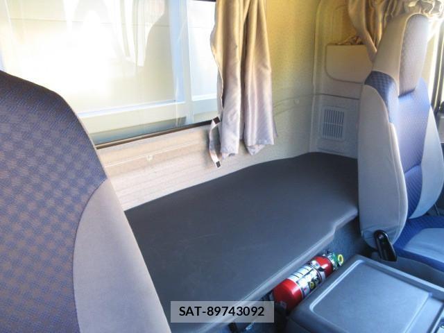 Isuzu FORWARD 2023-05 5867975-24