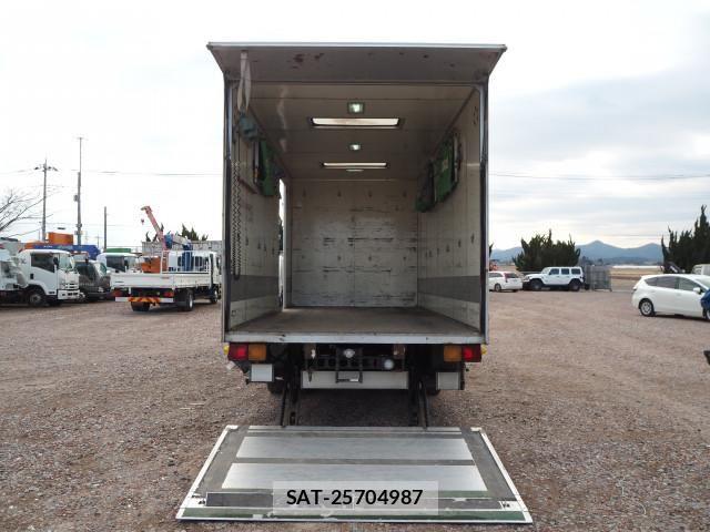 Isuzu FORWARD 2004-12 5868046-9