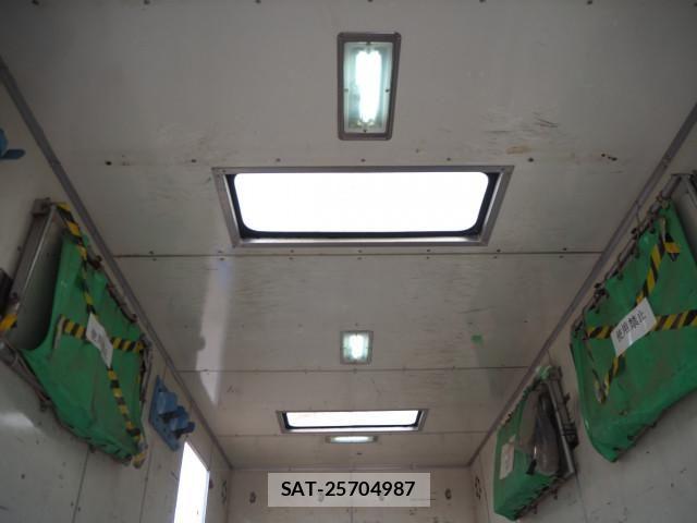 Isuzu FORWARD 2004-12 5868046-12