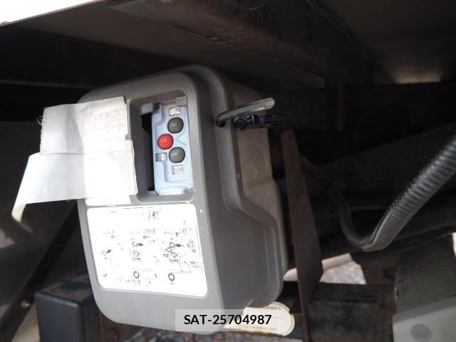 Isuzu FORWARD 2004-12 5868046-24