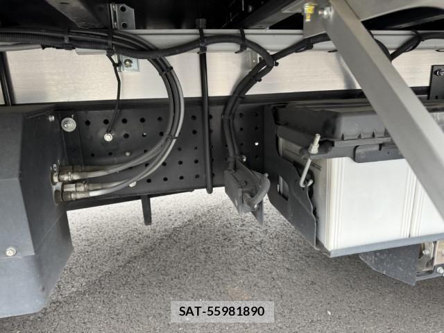 Isuzu FORWARD 2024-10 5867973-24