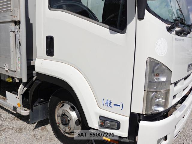 Isuzu FORWARD 2011-03 5868058-4