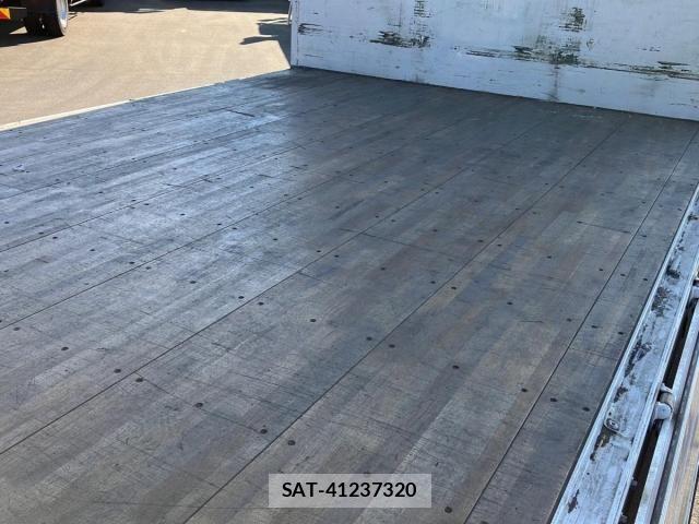 Isuzu FORWARD 2021-03 5867993-10
