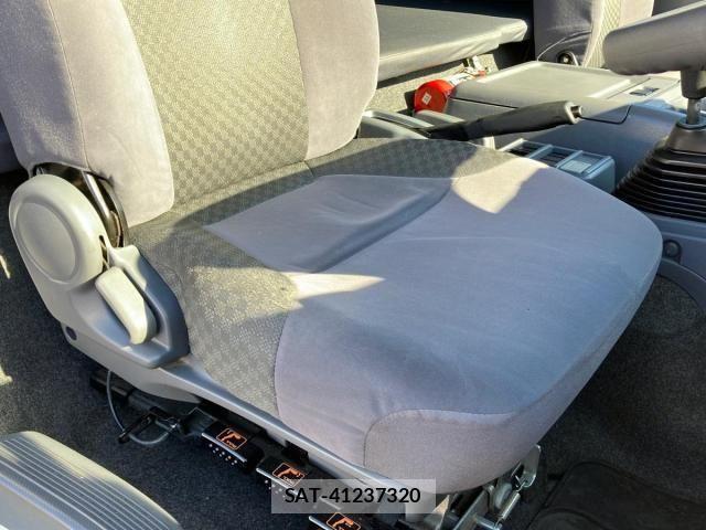 Isuzu FORWARD 2021-03 5867993-20