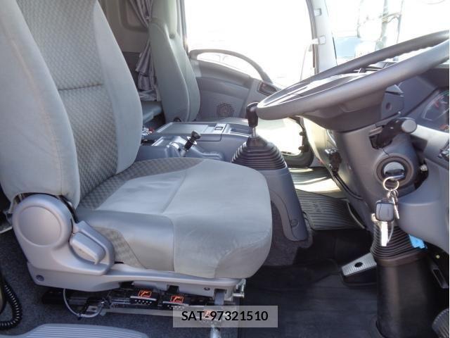 Isuzu FORWARD 2020-08 5867994-28
