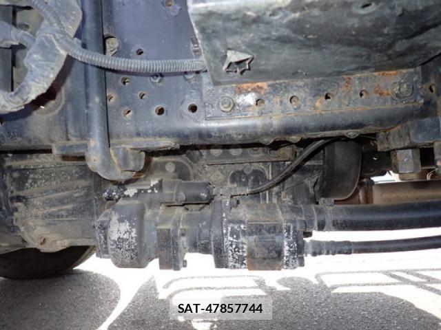 Isuzu FORWARD 2018-08 6006545-25