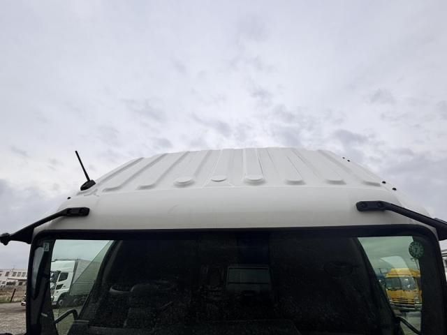 Isuzu FORWARD 2025-07 6050424-26