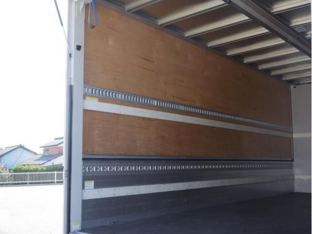 Isuzu FORWARD 2024-03 6050416-16