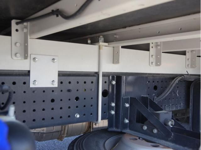 Isuzu FORWARD 2024-03 6050416-5