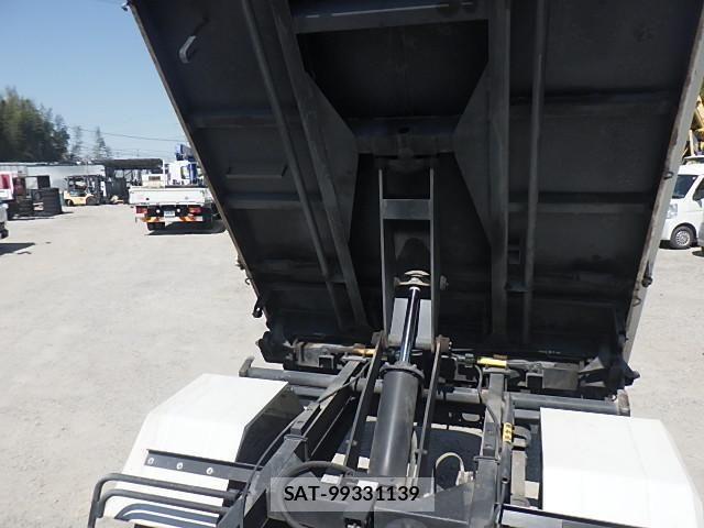 Isuzu FORWARD 2018-09 6214854-11