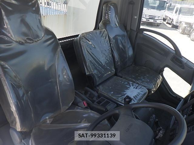 Isuzu FORWARD 2018-09 6214854-20